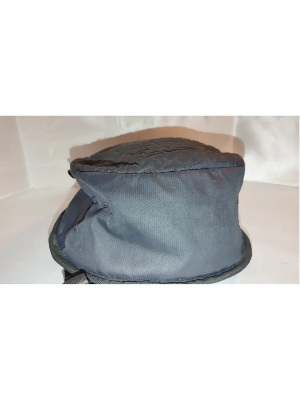 Sherpani Esprit LE Sling Bag 10-Liter Capacity
